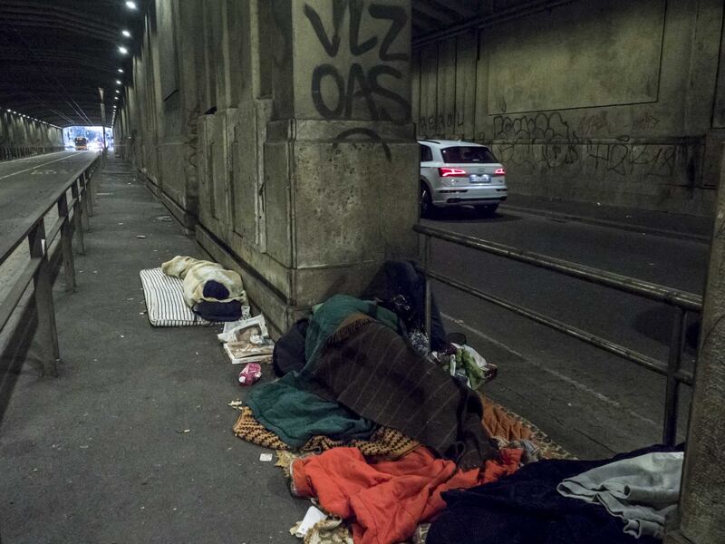 Degrado alla stazione Centrale 6