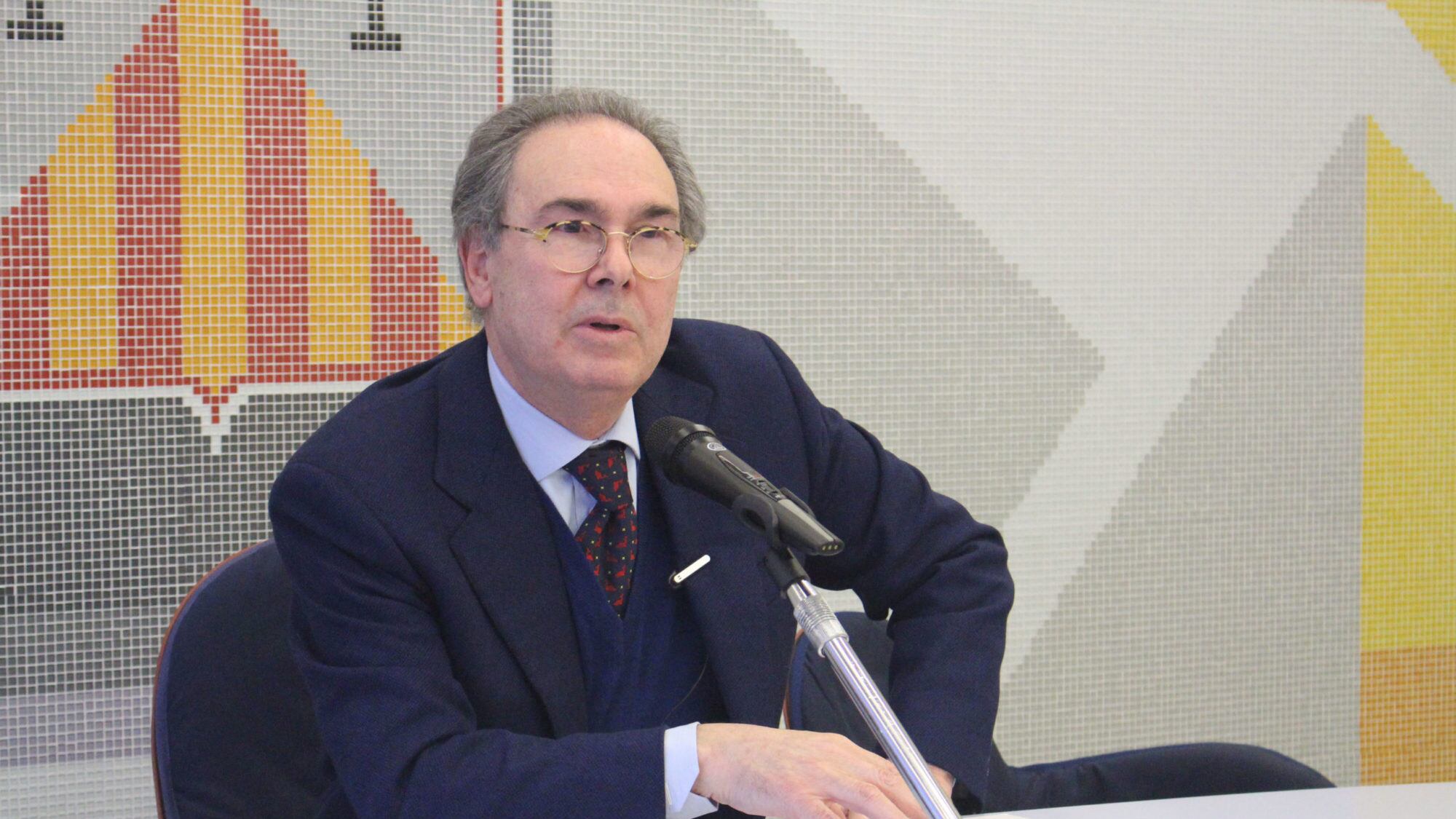 La dispersione delle conoscenze e la necessità della cooperazione