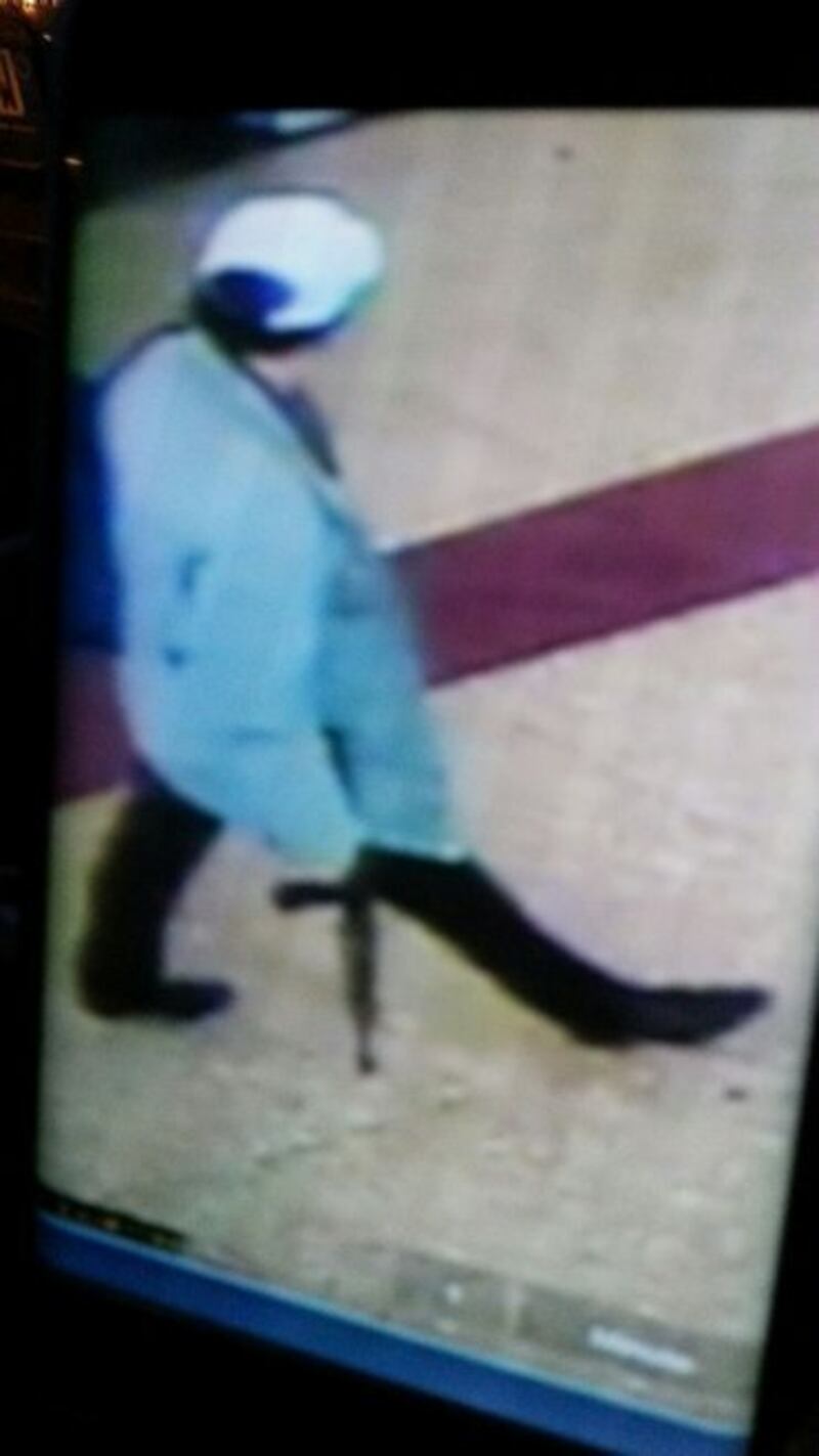 Allarme terrorismo a Termini: uomo armato di fucile giocattolo 1