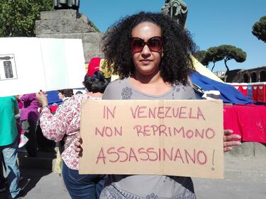 Venezuelani in piazza a Roma 4