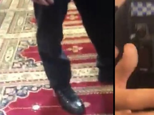 Entrano in moschea con le scarpe: agenti aggrediti dai fedeli musulmani