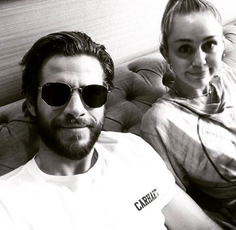 Miley Cyrus e Liam Hemsworth, foto della coppia 15