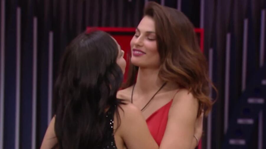 Gf Vip, un video smaschera Dayane? "Non so come si faccia ad andare con uomini e donne"