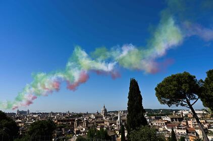 Il suggestivo spettacolo delle Frecce Tricolore  3