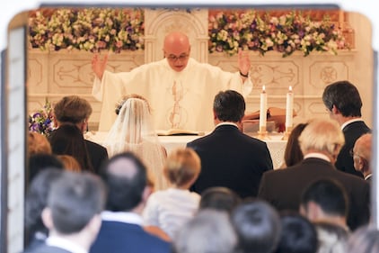 Il ministro Lorenzin sposa a Capri il suo Alessandro 3