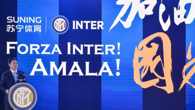 "Il mercato rossonero non è il modello". Ma c'è Vidal per rispondere a Bonucci