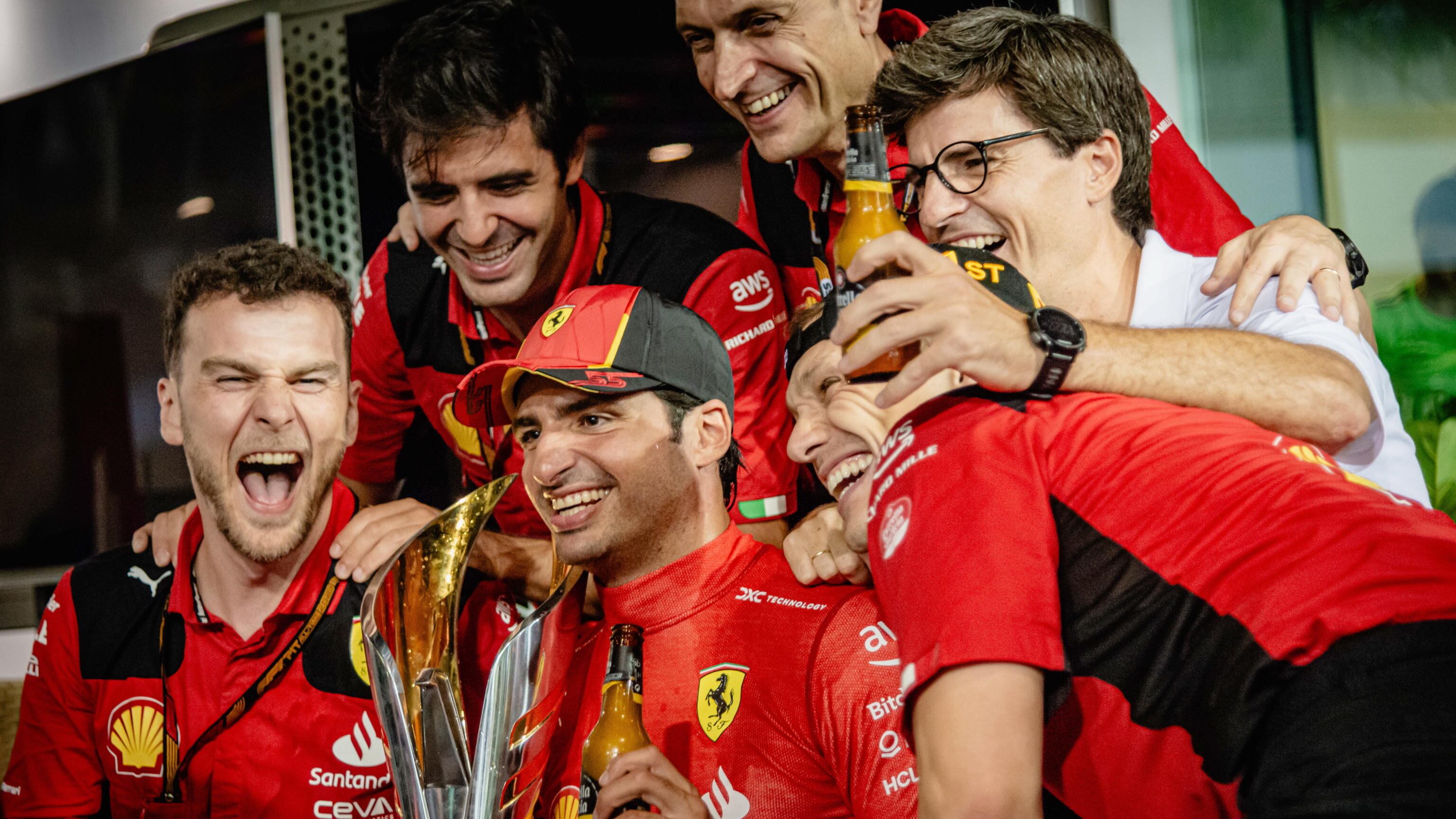 Re Carlos e la Rossa. Lo spagnolo mite si prende tutto: vittoria e... squadra