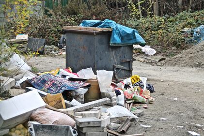 Che fine fanno i rifiuti che portiamo in discarica? Nei campi rom 9