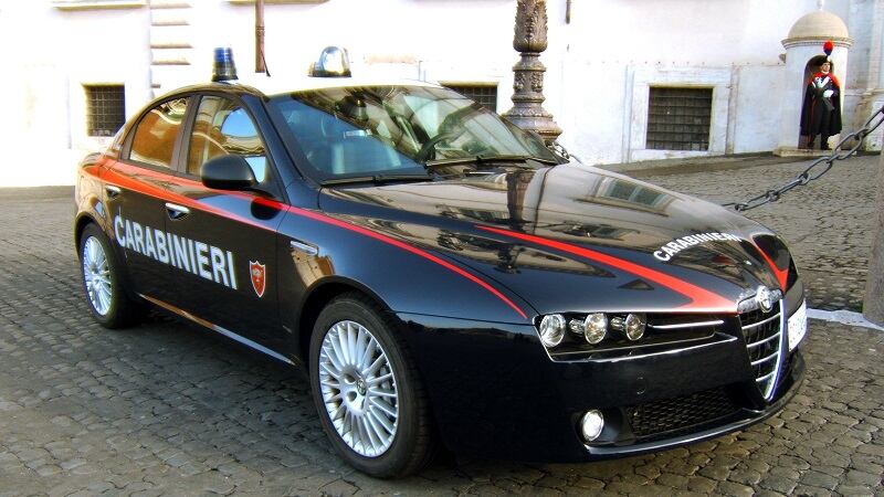 Arrestato 18enne che nascondeva hashish negli slip