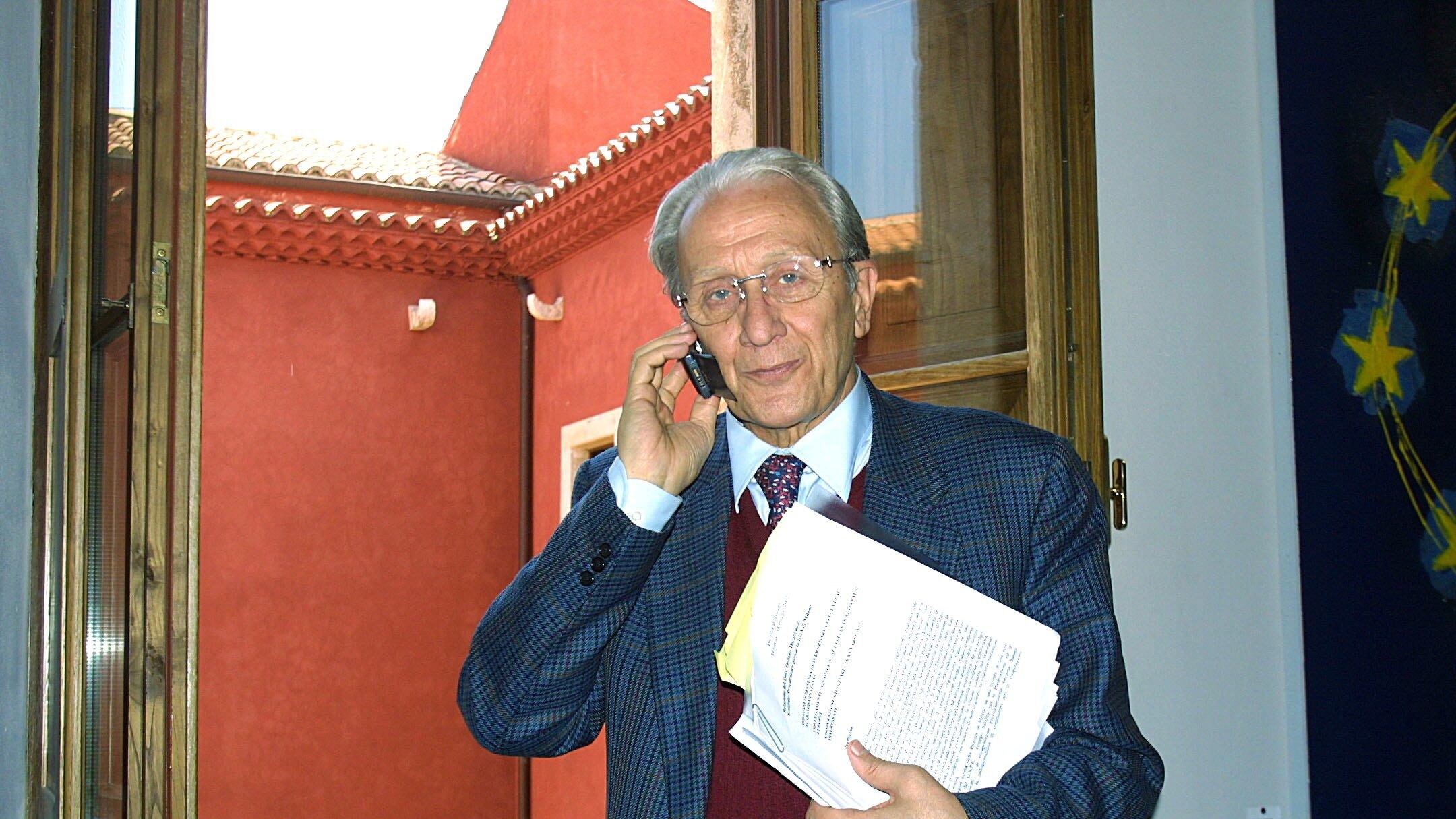Imposimato difende (male) Esposito