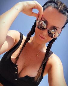 Natalie Weber, le foto più sexy della moglie di Mauro Zarate 7