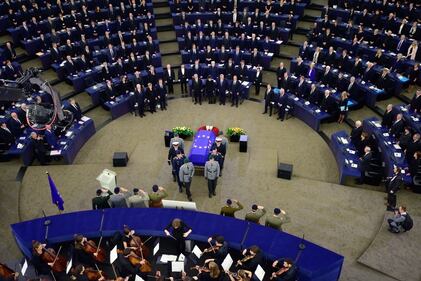 Così l'Europa dice addio a Helmut Kohl, uno dei suoi padri fondatori 11