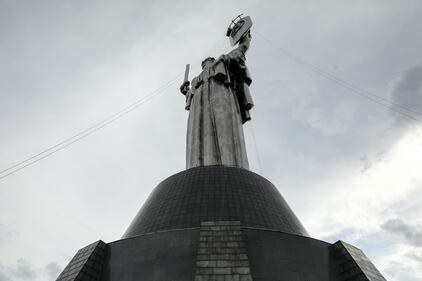 Monumenti, strade e festività: così Kiev si smarca dall'influenza culturale russa 2