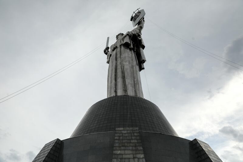 Monumenti, strade e festività: così Kiev si smarca dall'influenza culturale russa 2