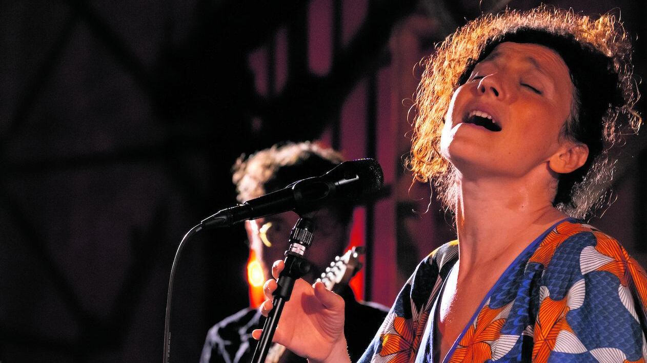 Il mondo del Fado cantato da Barbarito & C.