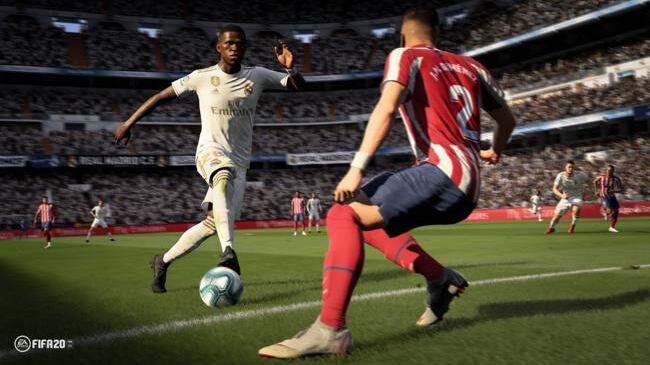 8Bit - Confronto tra Fifa 20 e Pes 2020