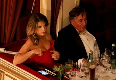 Elisabetta Canalis sexy, lato b al mare 29