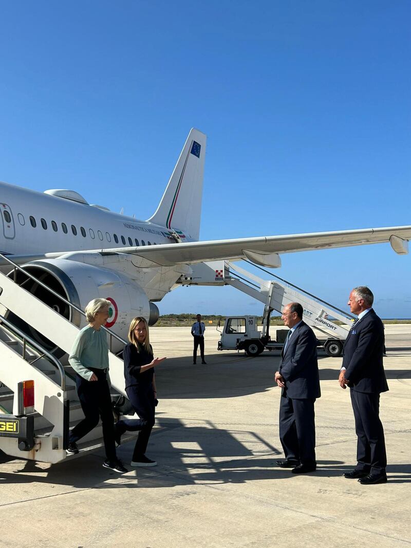 Giorgia Meloni e Ursula von der Leyen in visita a Lampedusa 8