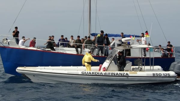 Migranti, la tratta dalla Turchia e il mistero degli scafisti russi