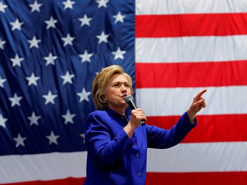 Hillary Clinton vince la nomination Ma ora deve battere Trump