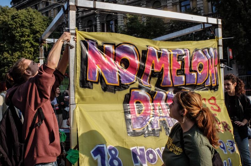 Corteo studentesco, a Milano la protesta contro Draghi e Meloni 3