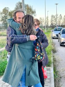 Zuncheddu torna libero dopo 33 anni di carcere, l'intero paese ad accoglierlo: le immagini 6