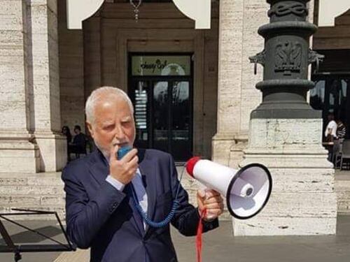 Slitta anche la riapertura della metro Repubblica, commercianti sulle barricate