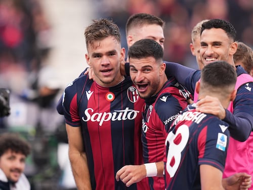 Il Napoli cade in trasferta a Bologna: Dallinga e Lucumì affondano Conte