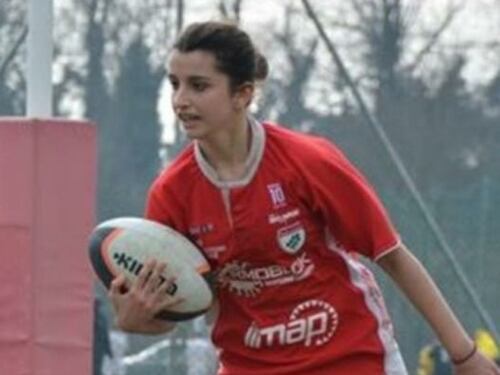 Morta la rugbista 18enne ricoverata dopo un placcaggio
