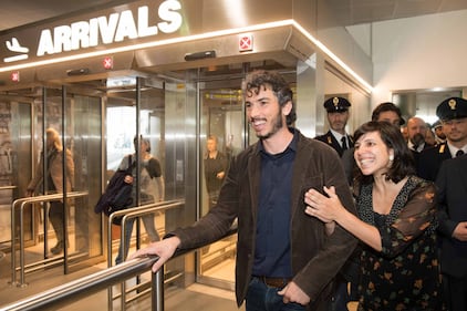 Gabriele Del Grande, l'arrivo all'aeroporto di Bologna 1