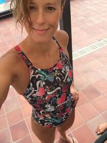 Federica Pellegrini, sexy biondo platino 3