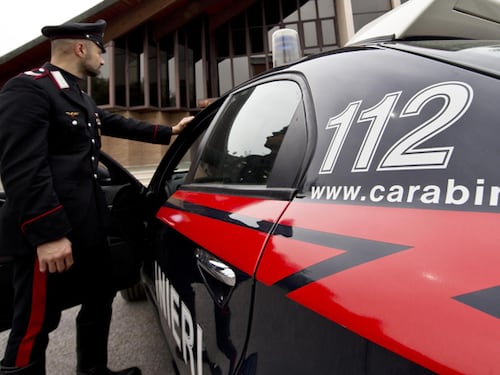 "Mi devi 90 euro". E lo straniero lo accoltella