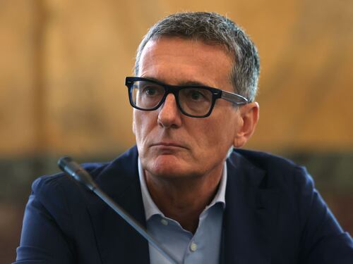 EssilorLuxottica acquista RetinAI