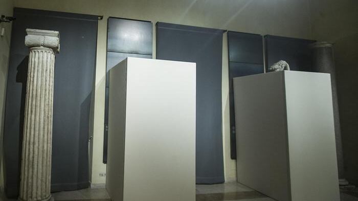 Quel nudo coperto della Venere che ci fa apparire solo ridicoli