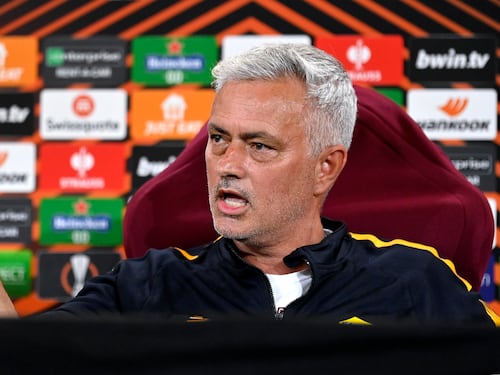 Mourinho sbotta e manda segnali alla proprietà giallorossa