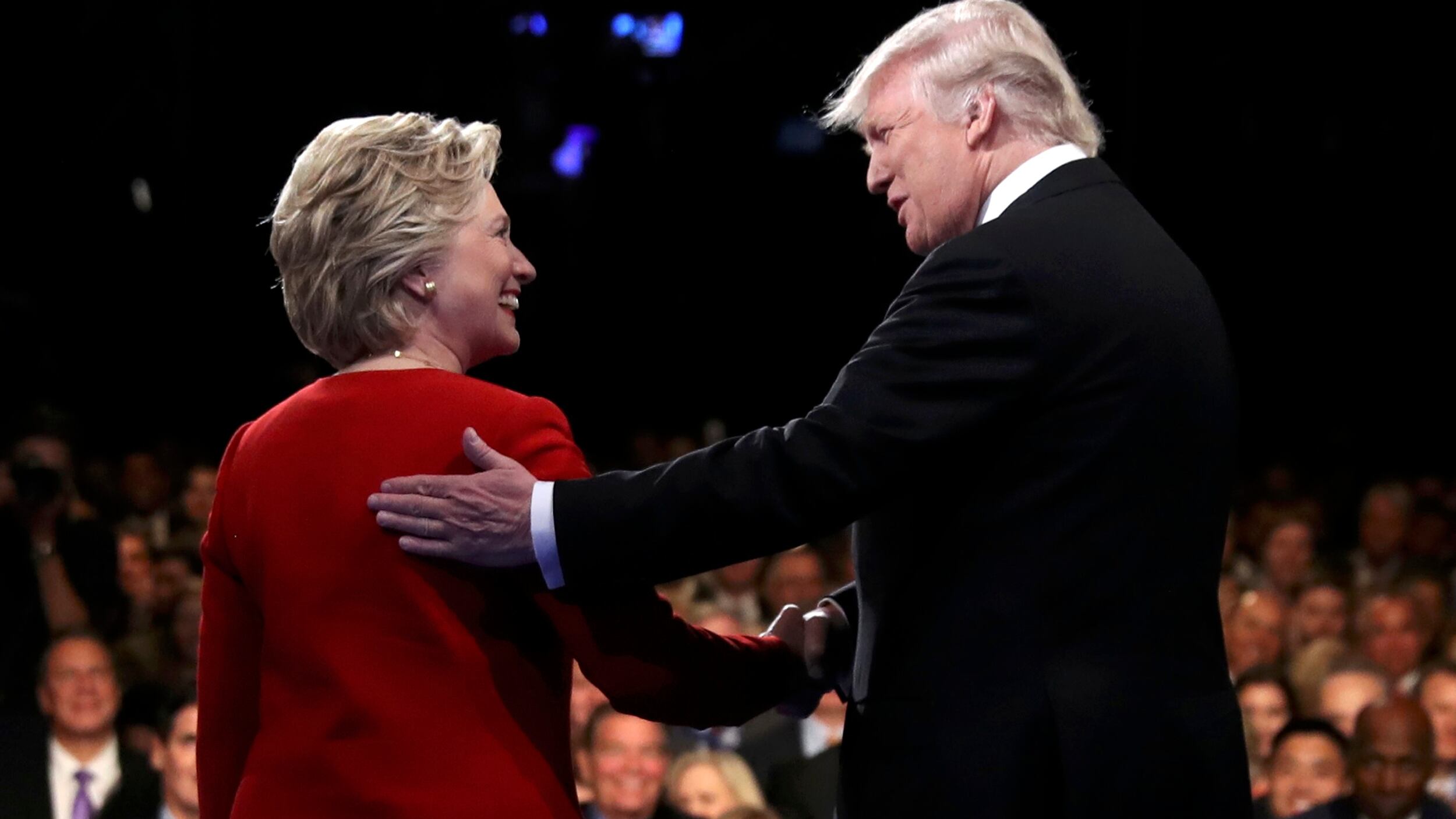 Trump e il nuovo round tv: niente attacchi a Clinton