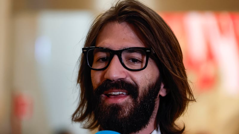 Del Vecchio, stop alle cause contro i fratelli: “Basta guerre”