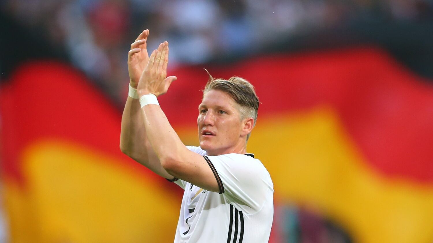 Mourinho spedisce Schweinsteiger fuori rosa
