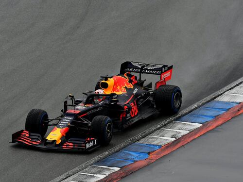 Formula Uno, spettacolo e caos ad Hockenheim. A vincere è Verstappen