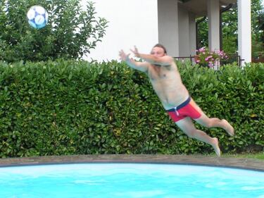 La passione per i tuffi di Uggetti (inguaiato dalle piscine) 7