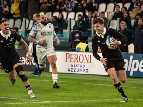 L'haka fa paura, gli All Blacks un po' meno. Italia, sconfitta onorevole