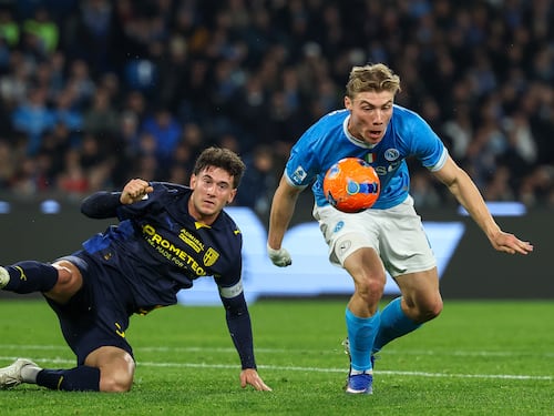 Il Napoli frena a sorpresa contro il Parma: finisce senza reti al Maradona