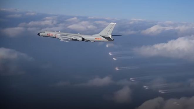Pronto il nuovo Kd-21: cosa è in grado di fare il missile balistico aviolanciato della Cina