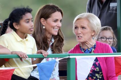 Kate Middleton, nuovo look a fiori: foto 5