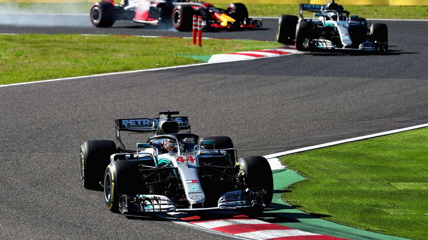 Formula Uno, Giappone: vince sempre Hamilton. Male le Ferrari