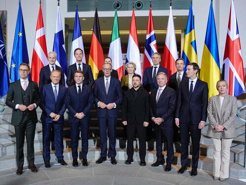 L'asse tra Usa, Europa e Ucraina. Trump: "Mai così vicini alla pace"