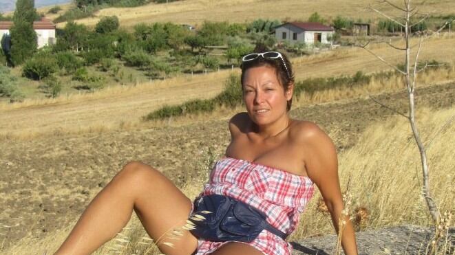 Isolati nella stessa casa: la uccide