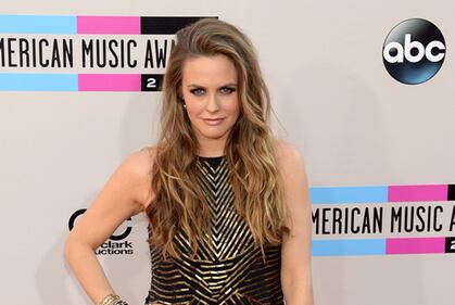 Alicia Silverstone nuda per PETA 15