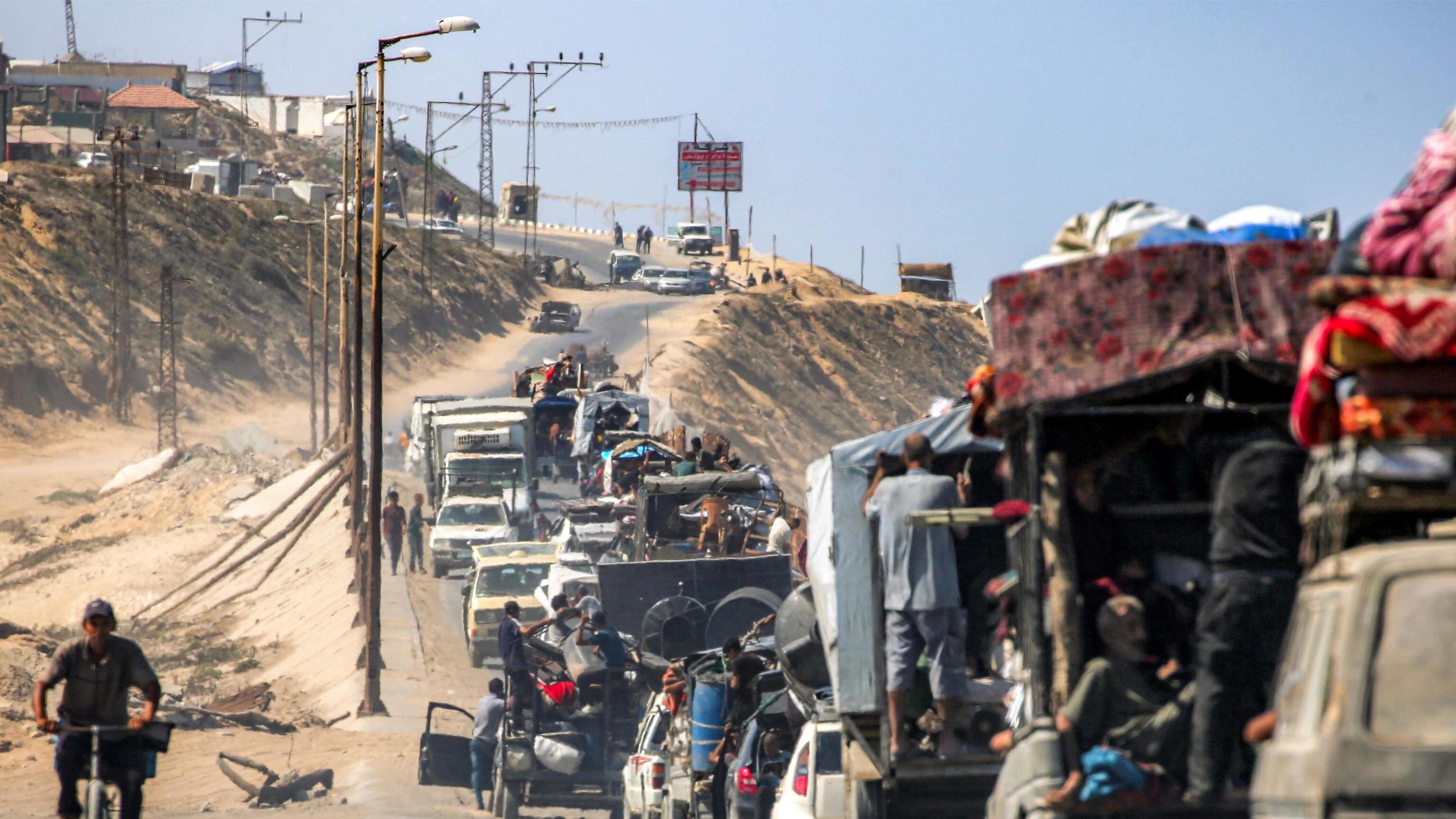 Paura a Gaza City, la gente è in fuga. Fino a mille dollari per scappare