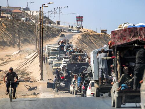 Paura a Gaza City, la gente è in fuga. Fino a mille dollari per scappare